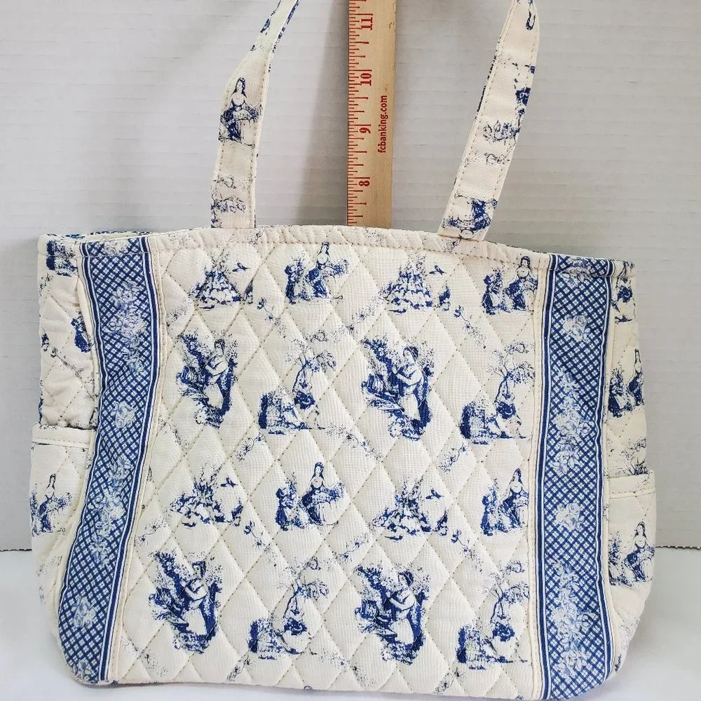 OFF WHITE AND BLUE PADDED TAPASTRY - Picture 8 of 8